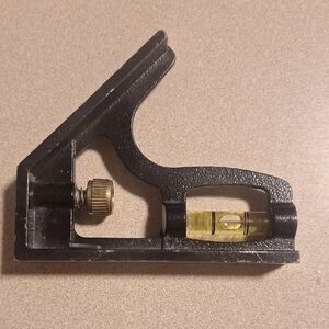 Vintage Carpentry Level 6 In